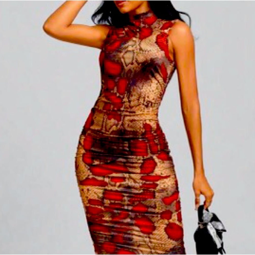 Dress - Picture 9 of 9